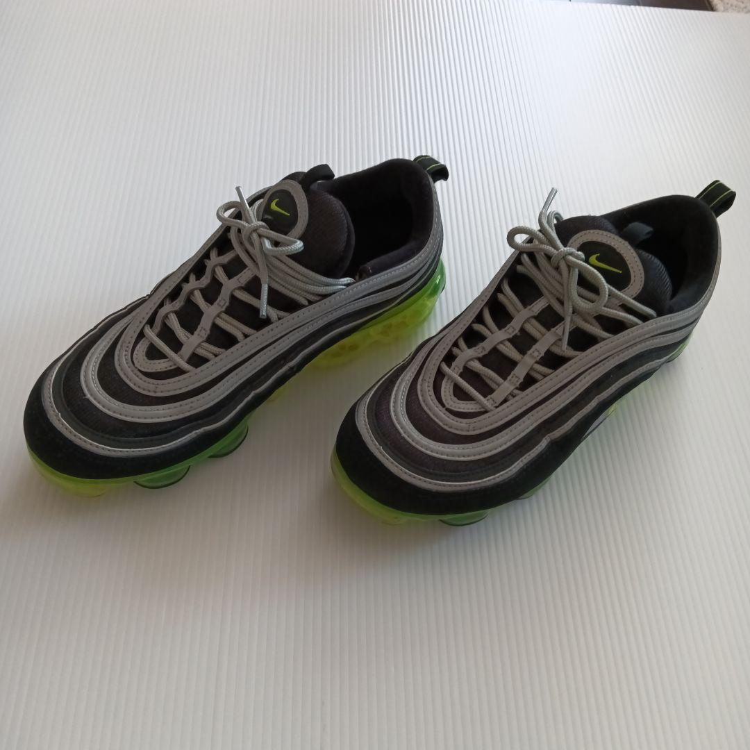 NIKE　ベイパーマックス　ブラック/ブラック　28.5センチ　通称　ネオン Nike Air Vapormax Plus 