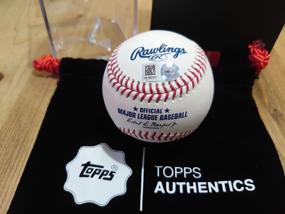 大谷翔平 ボブルヘッド &プリントサイン入りボール& Topps カード