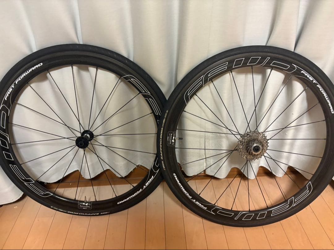 FFWD F4R カーボンホイール 700C FFWD F4R Special ＆ F4D-FCC リムハイト45mmのオールラウンドホイール
