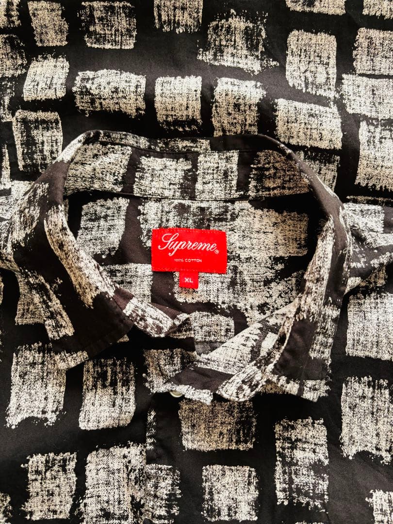 希少 supreme バックロゴ 半袖シャツ