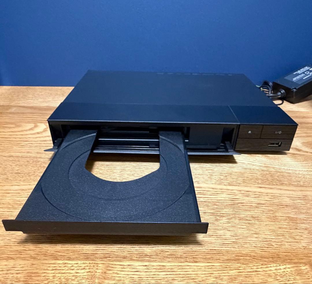 美品】SONY Blu-rayプレーヤー 4K（HDMIケーブル・純正電池付） - メルカリ