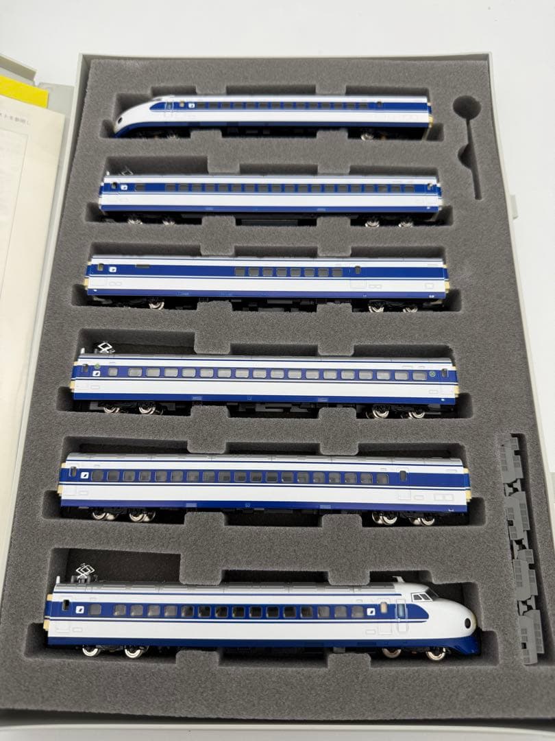 TOMIX JR0 7000系山陽新幹線（ウエストひかり）基本セット　92702 Amazon | Nゲージ車両 0 7000系山陽新幹線 (ウエストひかり) 基本