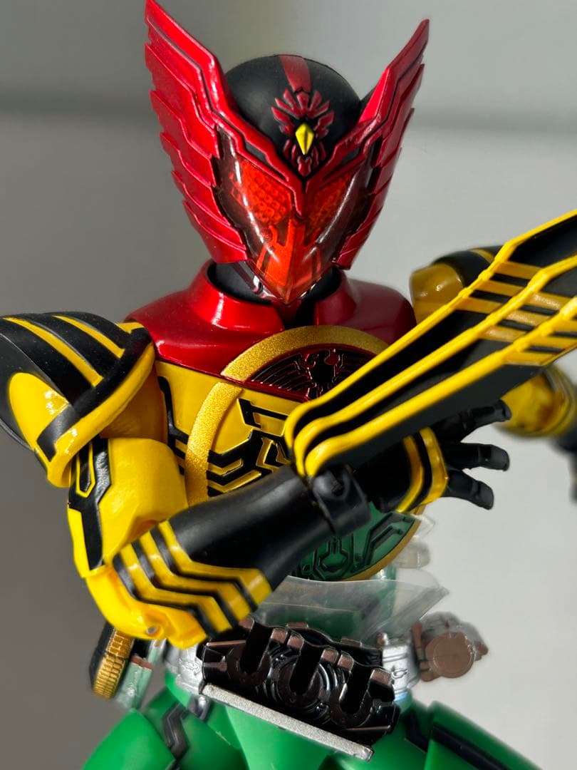 ★真骨彫製法　仮面ライダーオーズ　スーパータトバコンボ★美品★ S.H.Figuarts（真骨彫製法） 仮面ライダーオーズ スーパータトバ