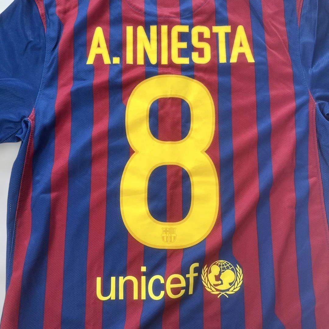 NIKE バルセロナ AUTHENTIC ユニフォーム S イニエスタ 8