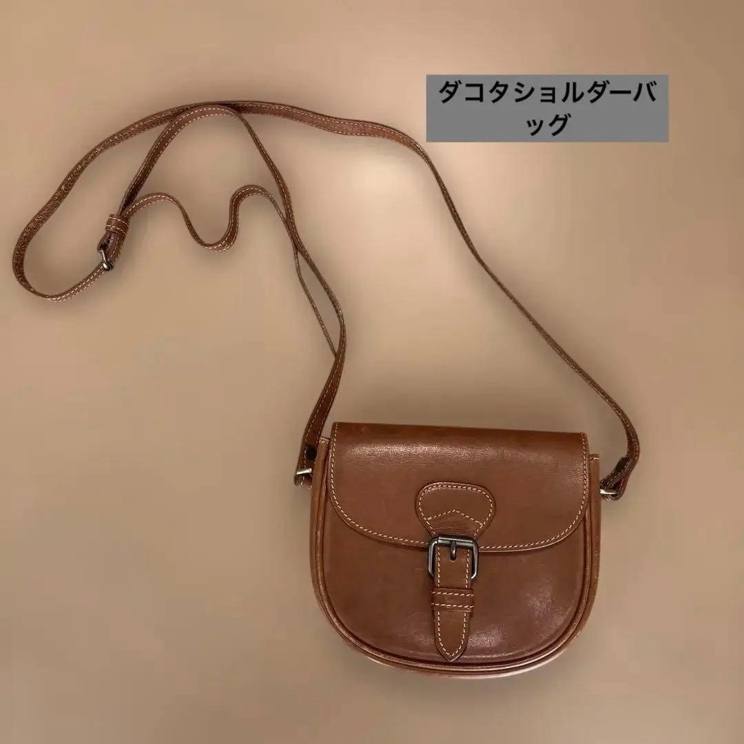 Dakota ブラウンレザー ショルダーバッグ - メルカリ