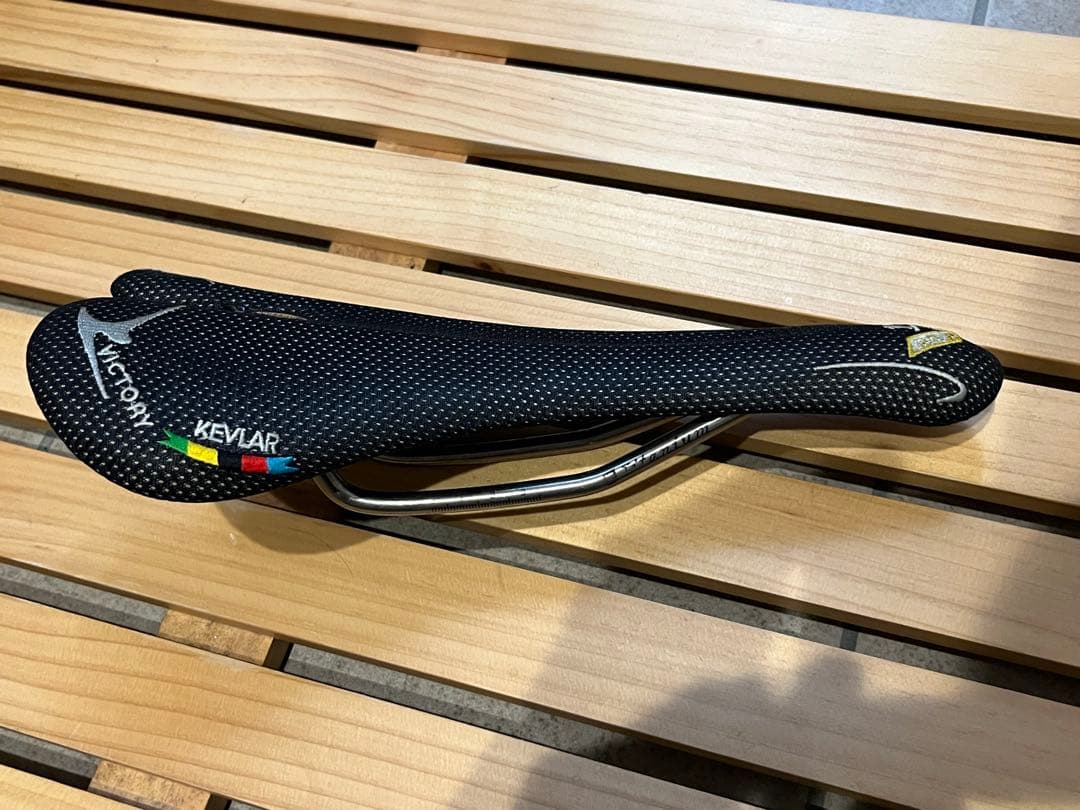 セラサクセス SELLE SUCCESS ロードバイク ピスト 軽量サドル