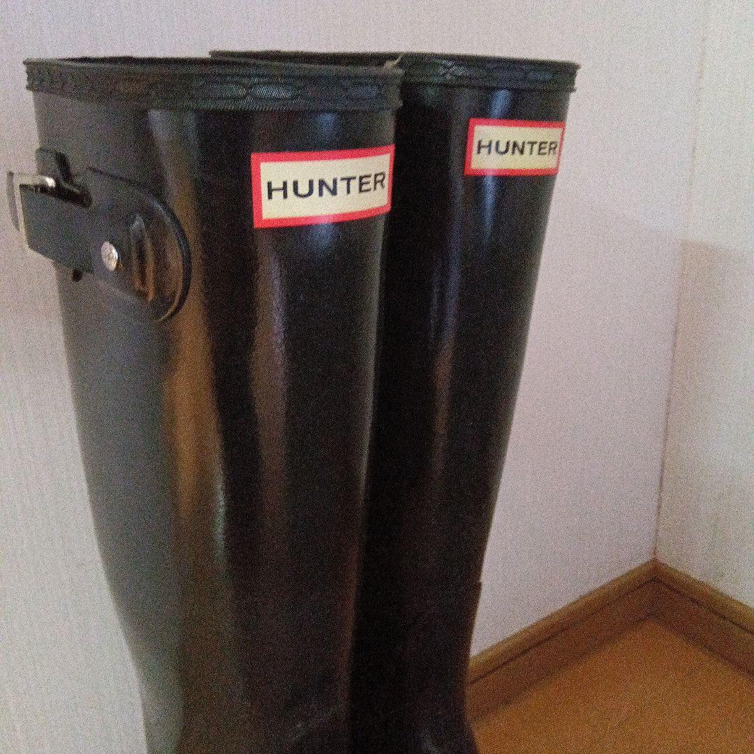 HUNTER ブラック ロングブーツ バックル付き - 靴工場 直営 店
