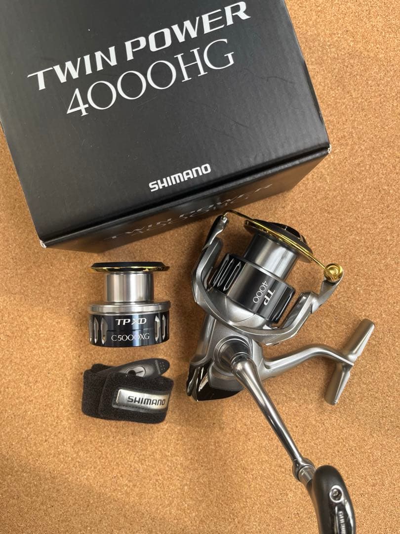 66. 【美品】　SHIMANO TWIN POWER 4000HG Shimano 25 Twin Power XD 4000HG