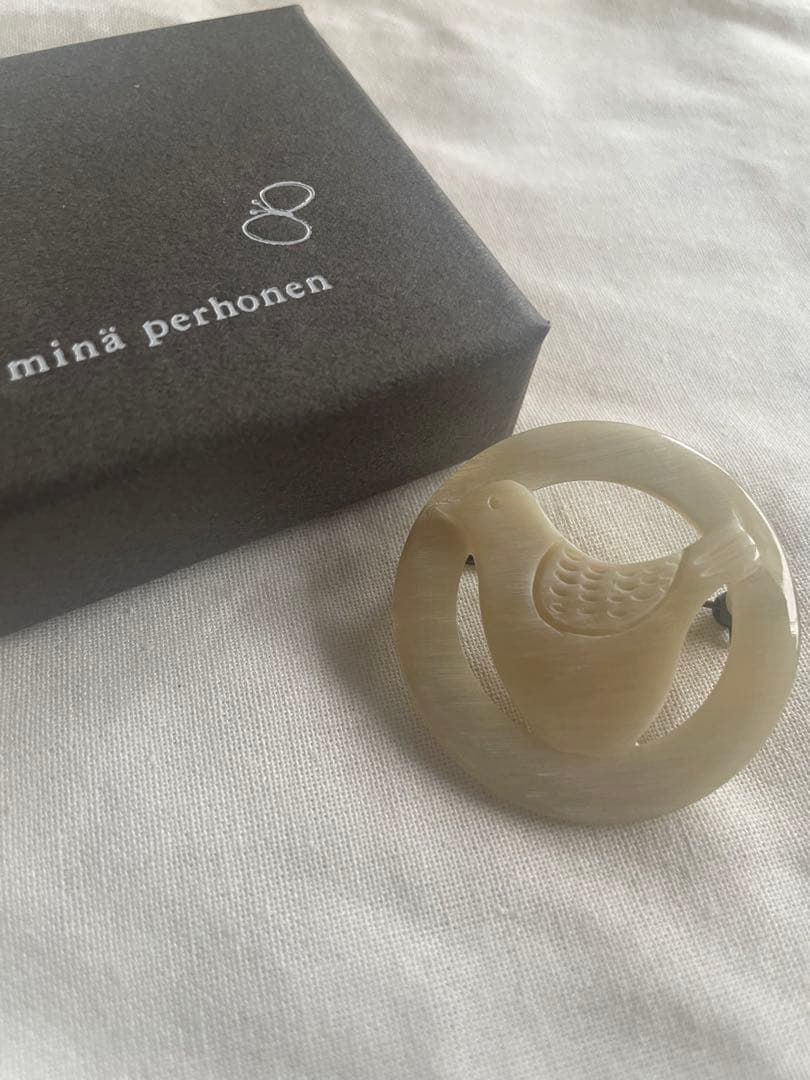minä perhonen toriブローチ mina perhonen - ミナペルホネン ブローチ - 金属素材 白 鳥の通販 by