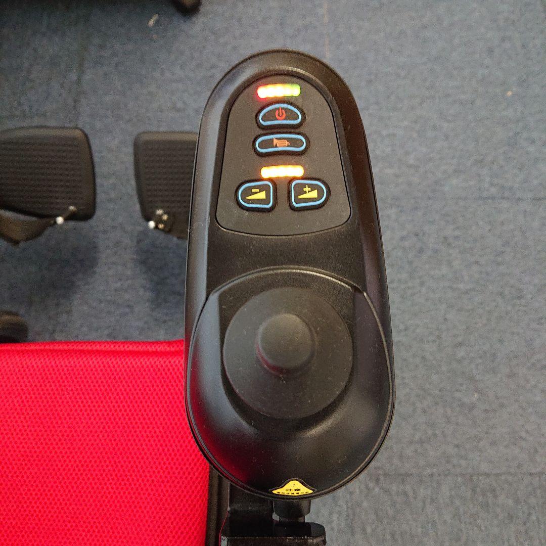 軽量電動車いす（16.3kg）値下げしました❗　美品！