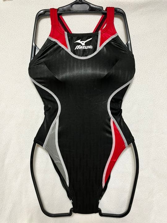 セール MIZUNO ミズノ 女性用競泳水着 アクセルスーツ ウォーター