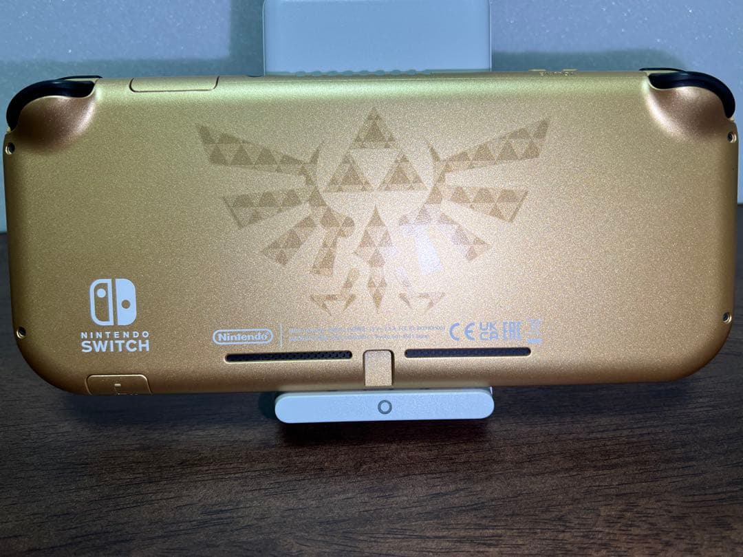 動作確認済み】Switch Lite ハイラルエディション充電ケーブル付きの