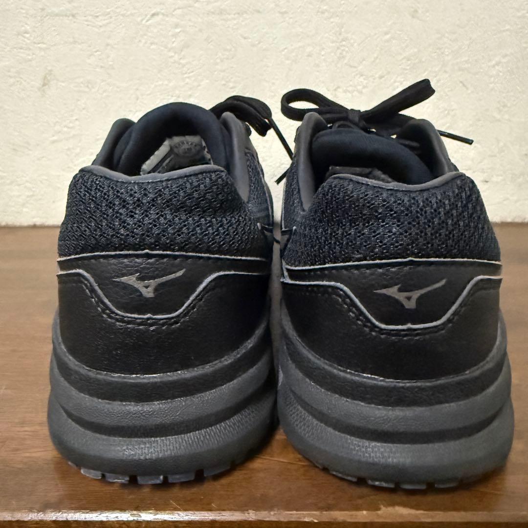 23.5cm！ミズノ オールマイティ LS2 11L 安全靴