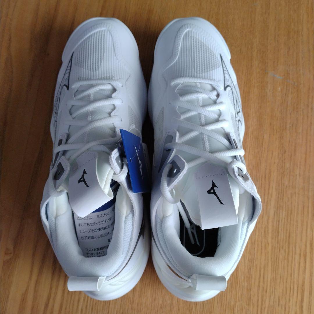Mizuno ウェーブモーメンタム3 MID 26.5cm ホワイト