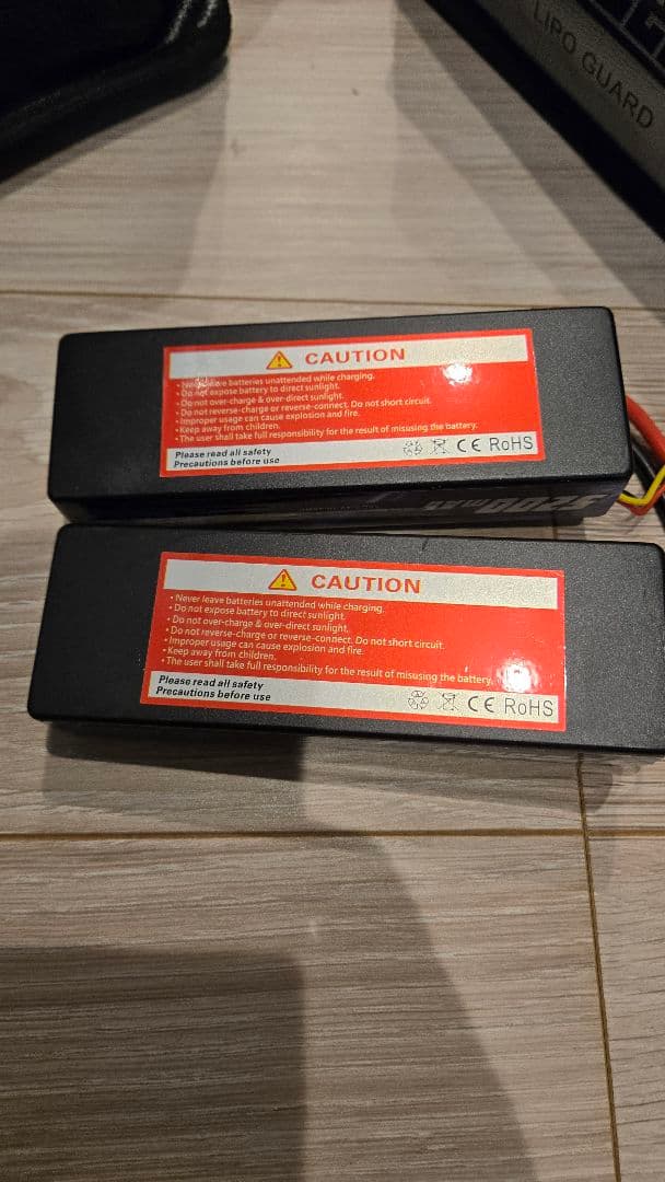 Zeee 5200mAh リチウムポリマーバッテリー　7.4v 未使用品