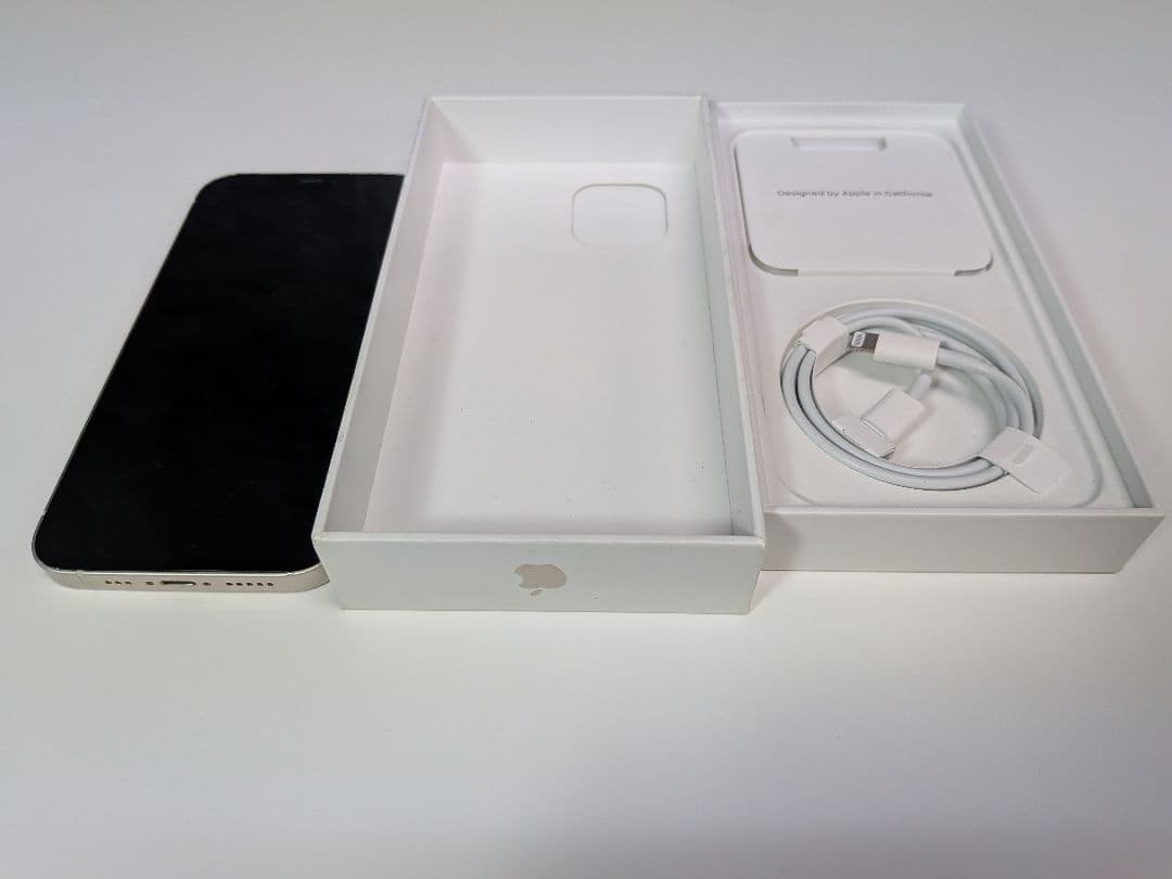 ⑧Apple iPhone12 ホワイト 64GB バッテリー90% - メルカリ