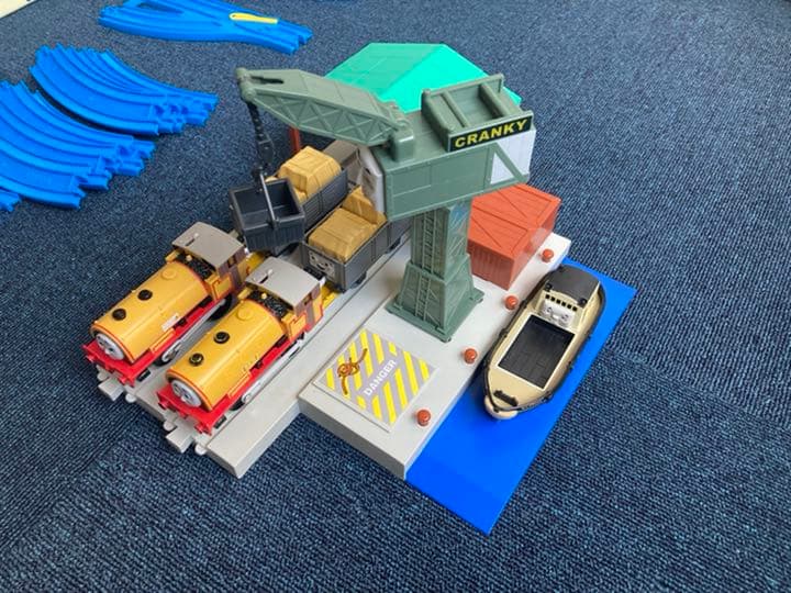 のぶさん専用 トーマス プラレール ビルとベンと港の仲間たちセット