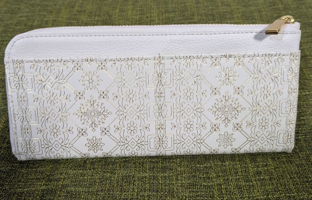 新品未使用】友禅文庫 長財布 L字ファスナー ゴールド 買う