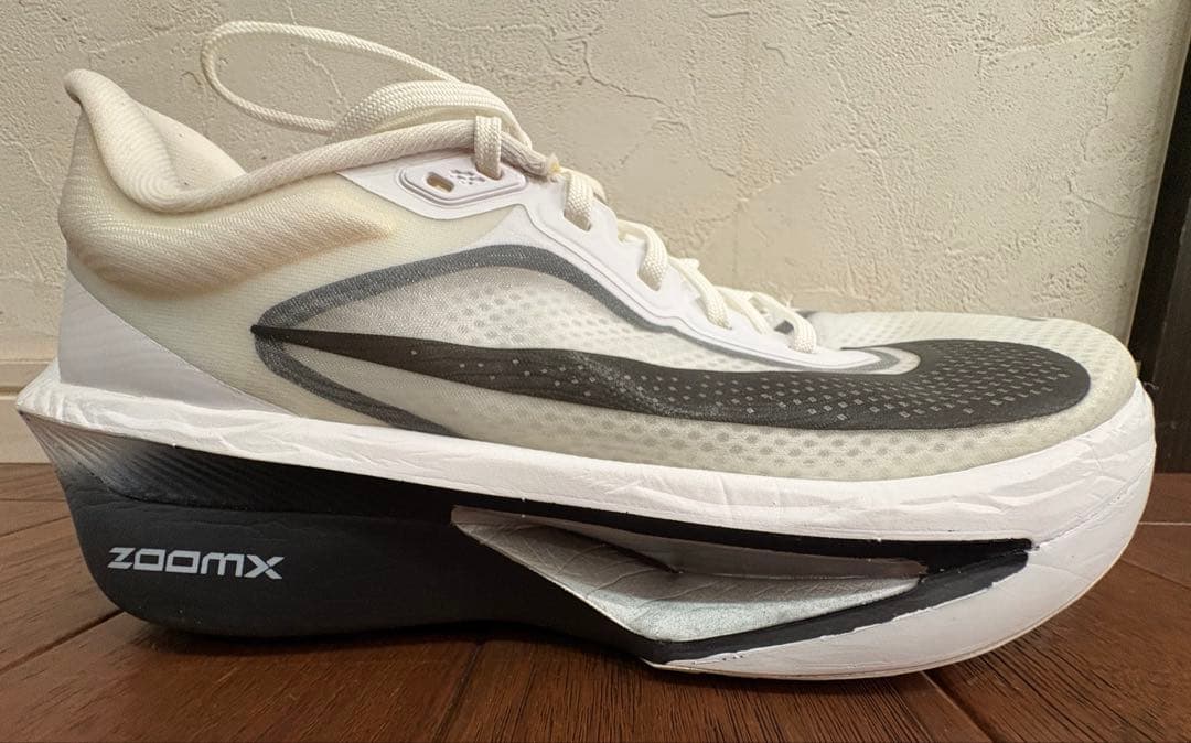 NIKE ナイキ ズームフライ6 白 25.5㎝ H11