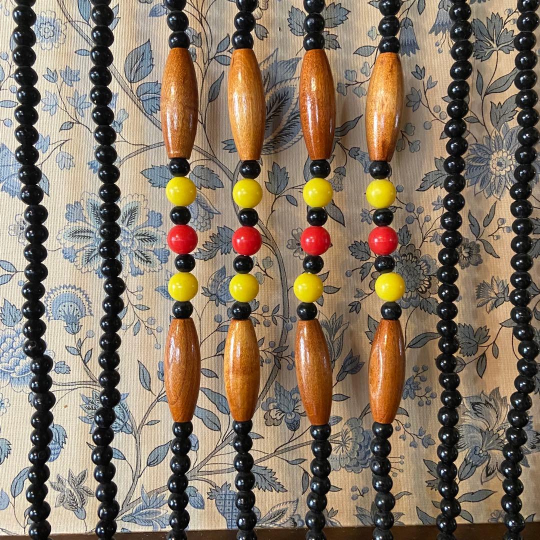 昭和レトロ ビーズのれん 珠暖簾 黒ビーズ - メルカリ