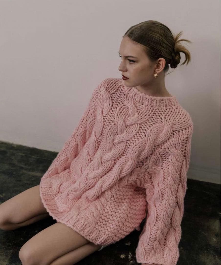 THE TOE MARAIS HANDMADE KNIT
