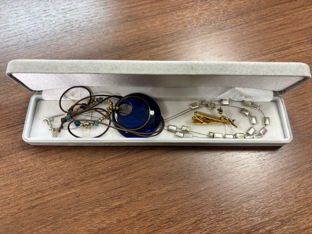 遺品整理 アクセサリー まとめ - メルカリ