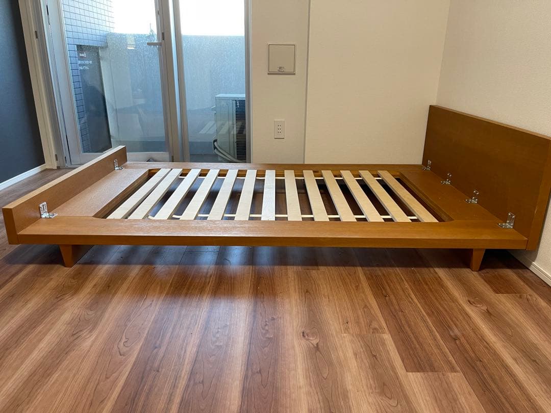 unicoウニコ CORSOコルソ セミダブルベッドフレーム 組立て図あり