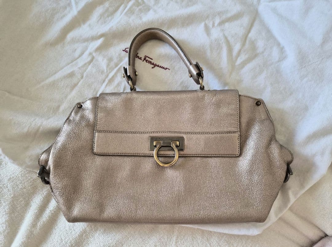 Ferragamoレディースバッグ LBFR2149550765595y.jpg
