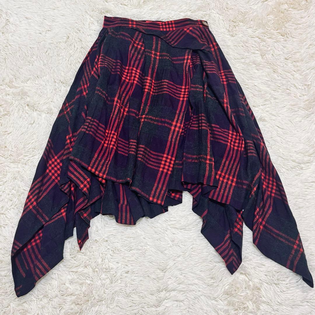 ヴィヴィアンウエストウッド アシメ変形 チェック柄 スカート オーブボタン Vivienne Westwood(ヴィヴィアンウエストウッド) チェック柄
