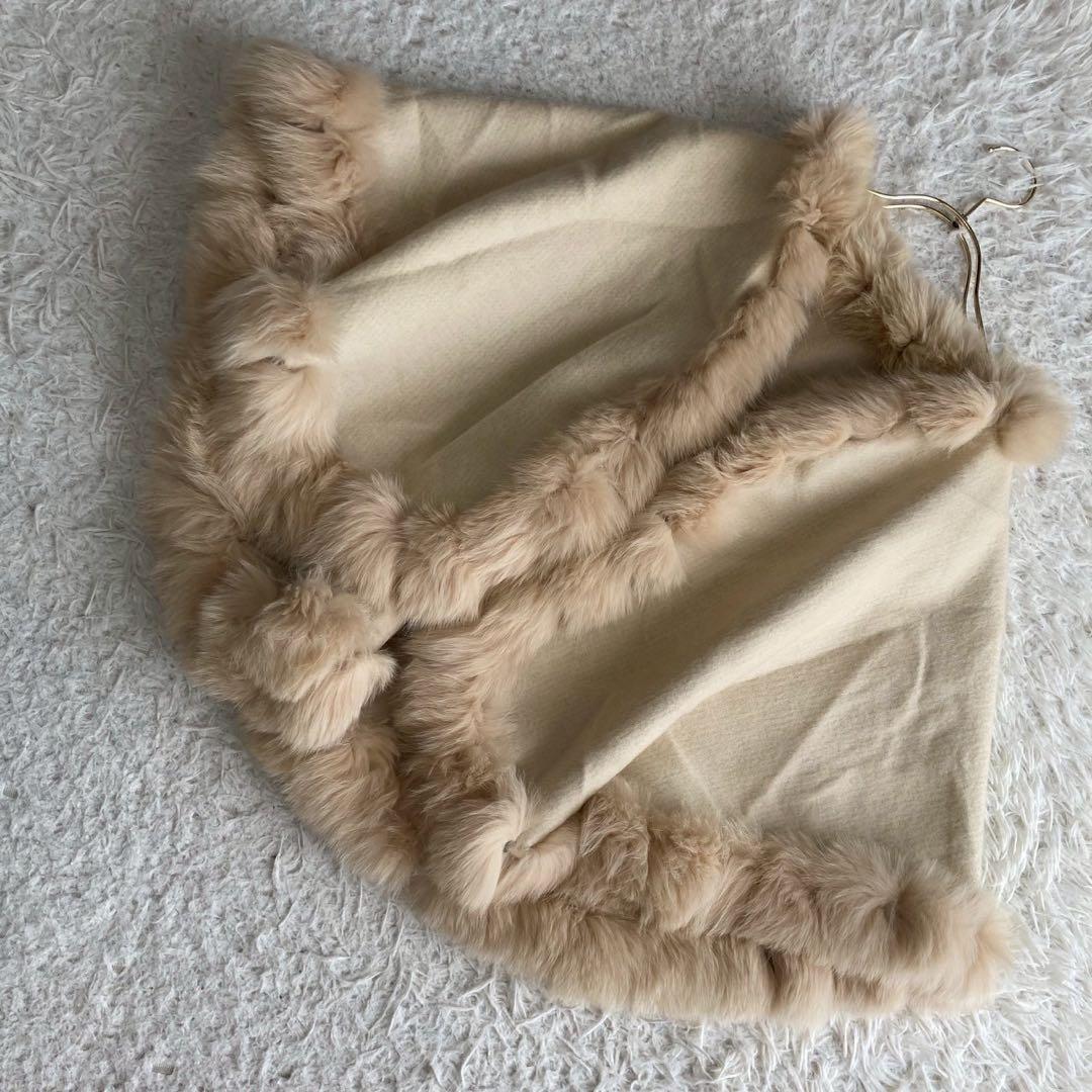 LANVIN ファー付きボレロ ベージュ F キレイめ 羽織り 可愛い LANVIN ファー付きボレロ ベージュ F キレイめ 羽織り 可愛い