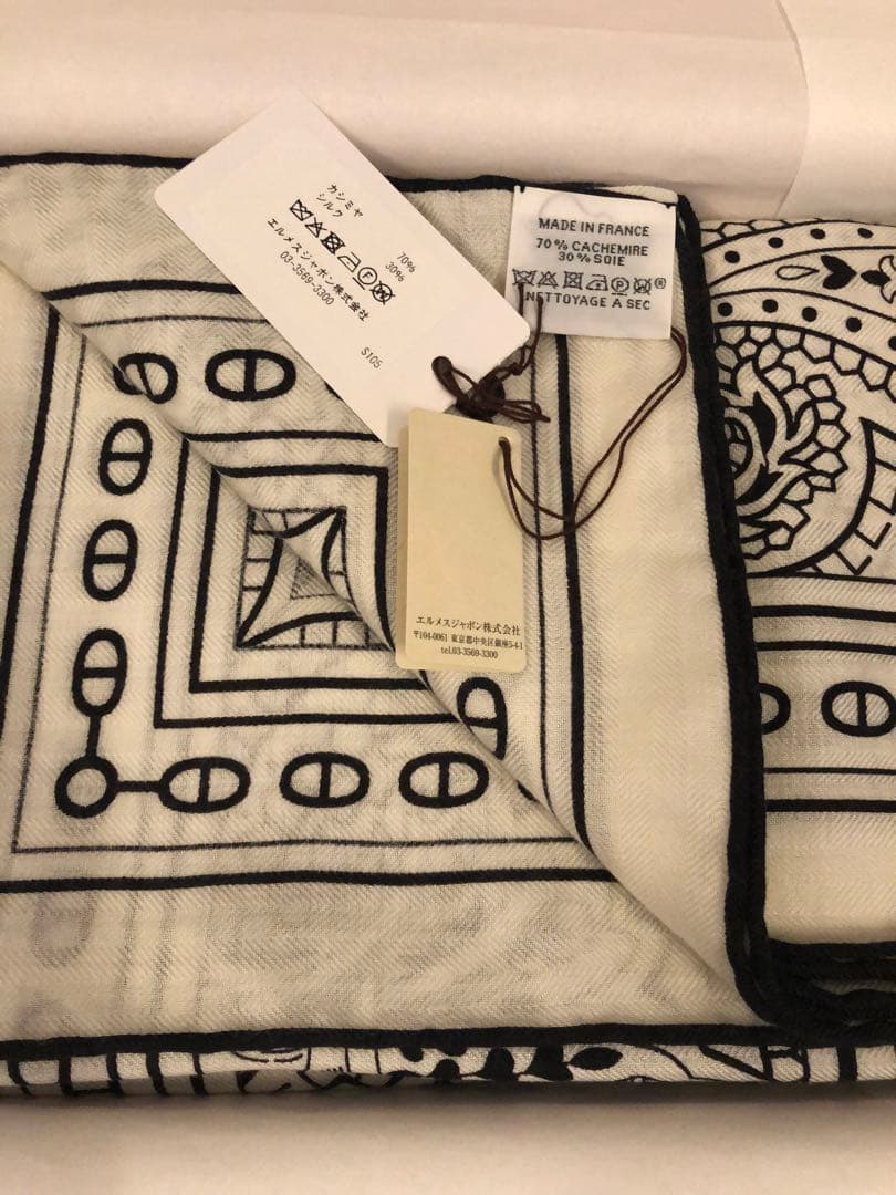 新品 2025AW エルメス カシシル140 シュヴァルドゥクールバンダナ白黒