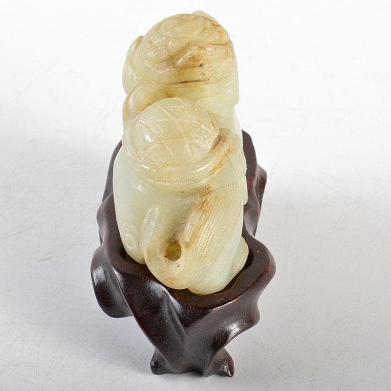 中国 玉石彫刻 神獣 紙鎮 置物 唐木台付 C R5462 - メルカリ