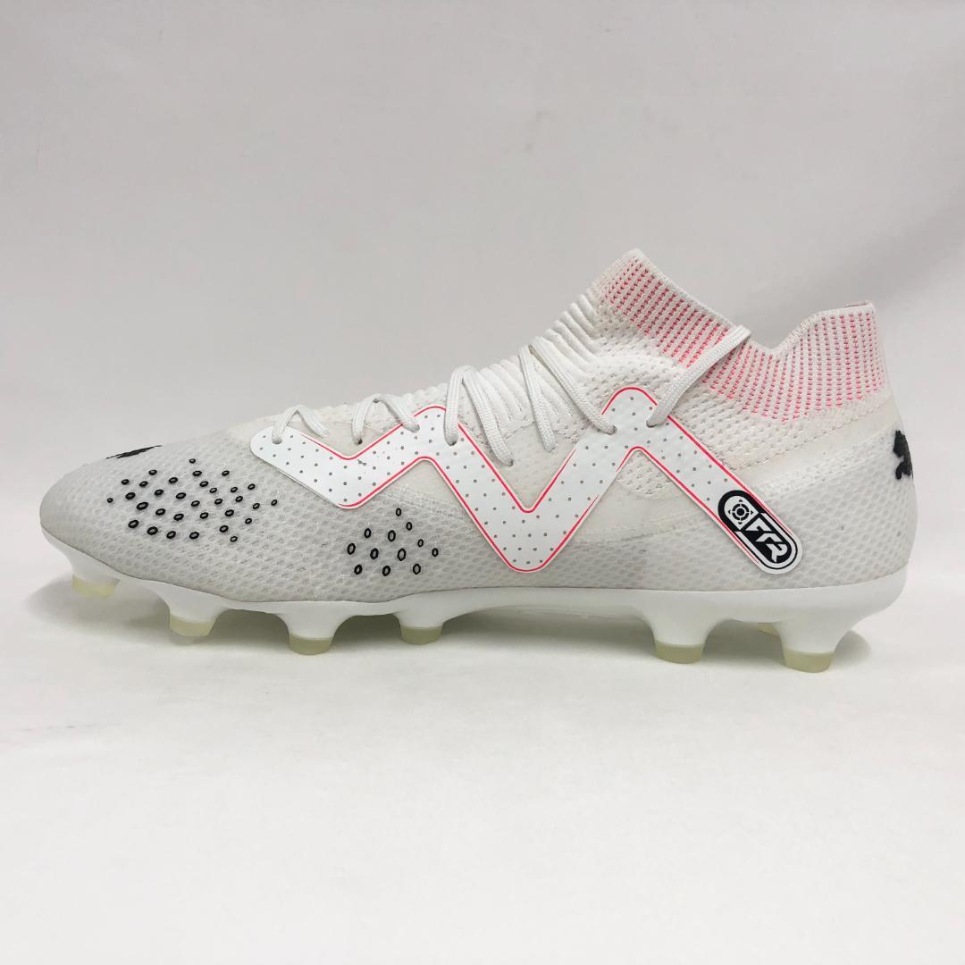○★新品未使用　PUMA　フューチャープロ HG/AG　ホワイト　27.5cm