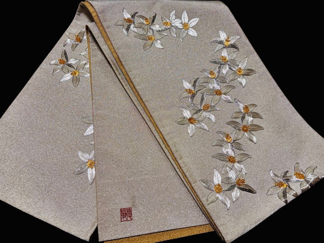 逸品】藤林徳扇 水仙 刺繍 金プラチナ箔 お太鼓柄 - メルカリ