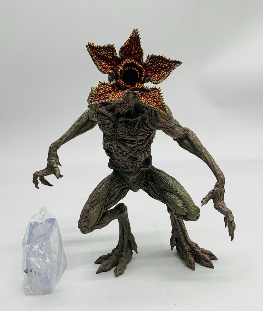 ⓷一番くじ ストレンジャー・シングス 未知の世界 A賞 デモゴルゴン