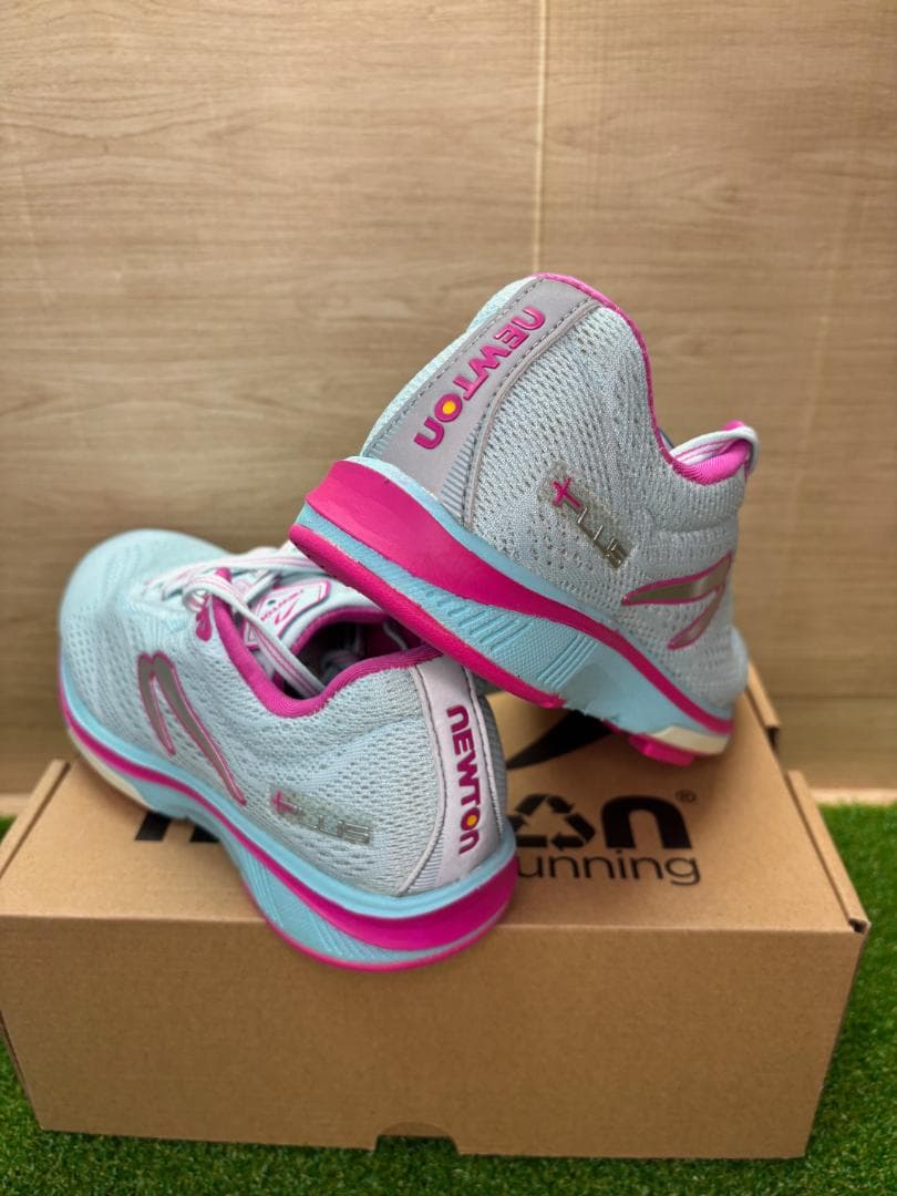 ニュートン ランニング モーションプラス W000422X 24.5cm