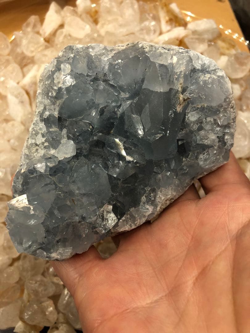 ◎大き目！◎セレスタイト｟虹あり｠約650gマダガスカル産 天然石