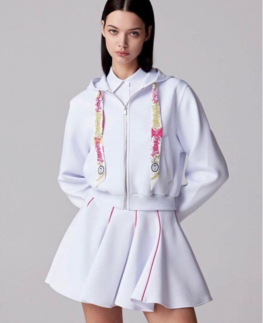 m*様 UTAA ゴルフウェア セットアップ パーカー スカート2点セット m*様 UTAA ゴルフウェア セットアップ パーカー スカート2点セット