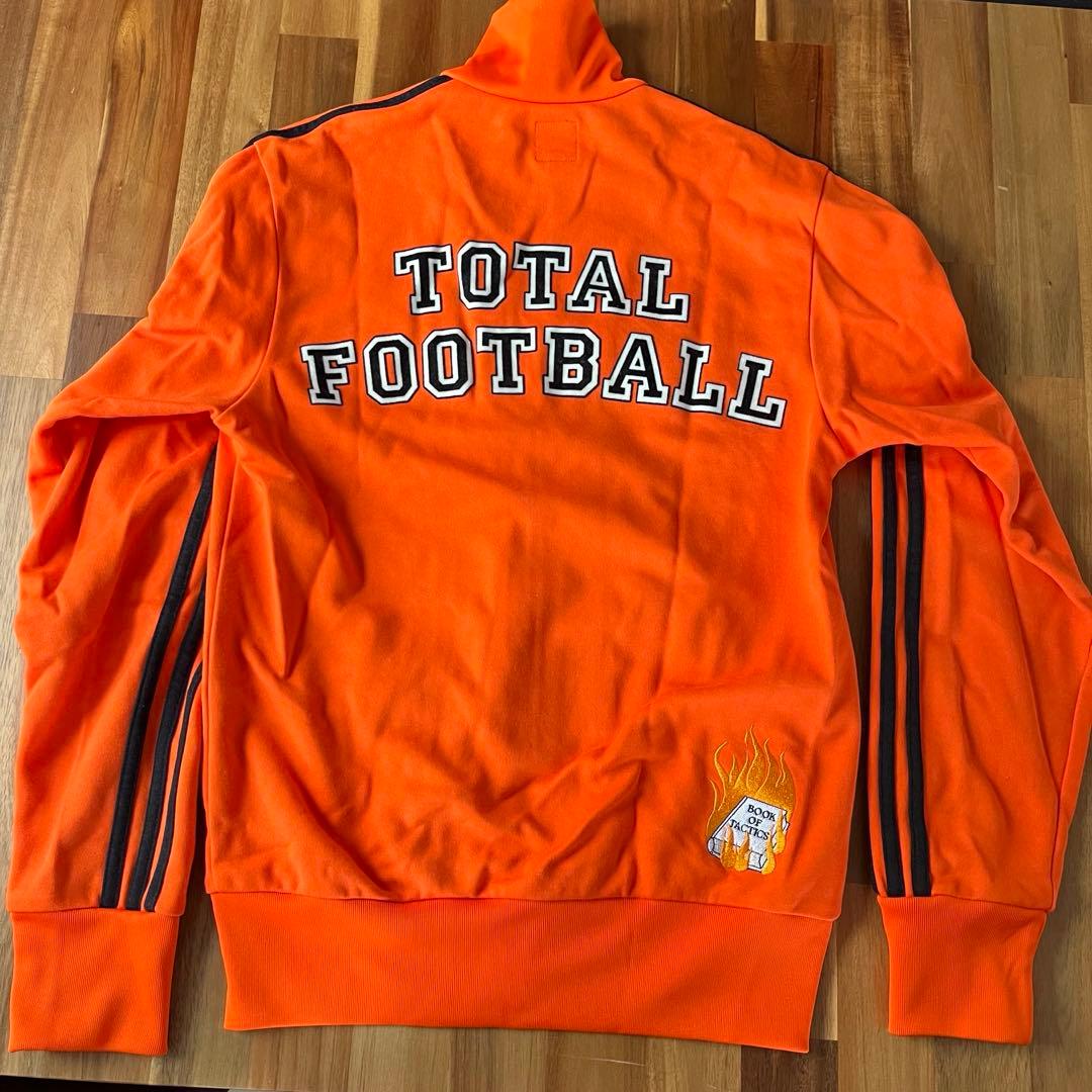 アディダス 74年サッカーオランダ代表モデル - メルカリ