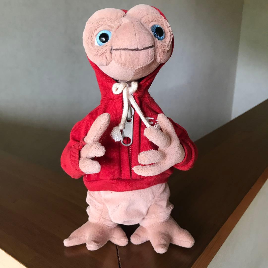 E.T. 赤パーカー人形 ぬいぐるみ USJ - メルカリ