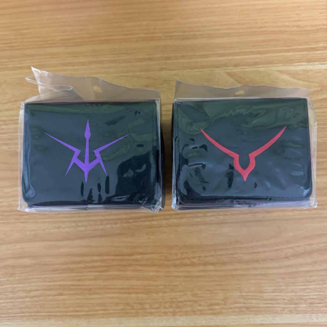 合皮製デッキケース コードギアス 反逆のルルーシュ 赤と紫の2つセット 合皮製デッキケースW コードギアス 反逆のルルーシュ「黒の騎士団