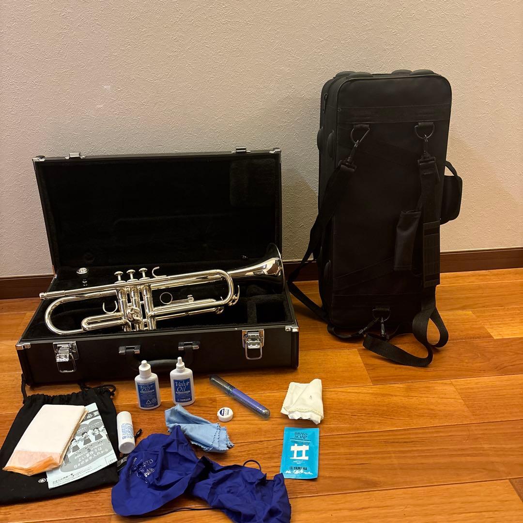 トランペットとケース、クリーニング用品付き YAMAHA YTR-2330S