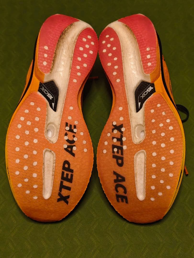 スパイク・シューズ Xtep 160x 5.0 25.0cm