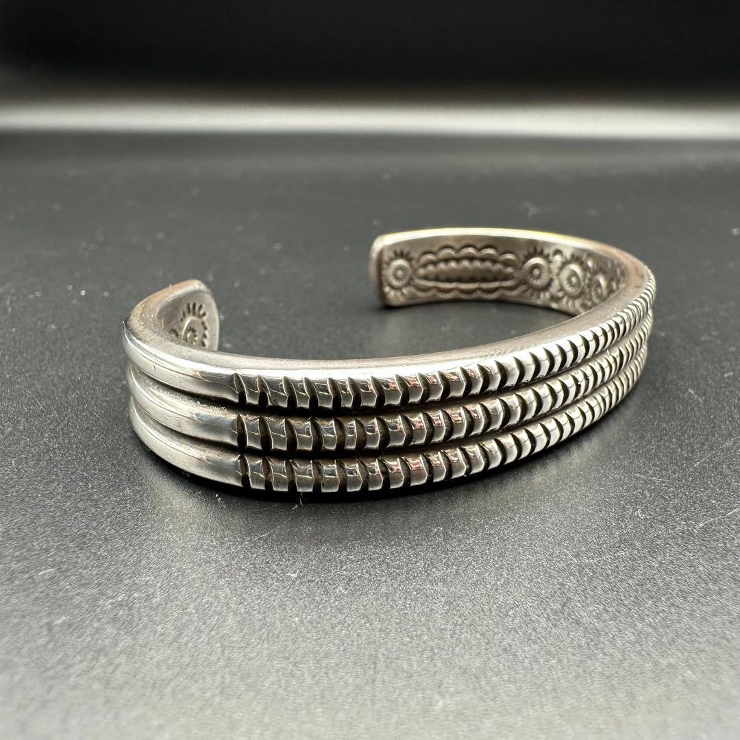 Navajo Ray Adakai スタンプワーク ヘビーゲージ バングル | 激安通販