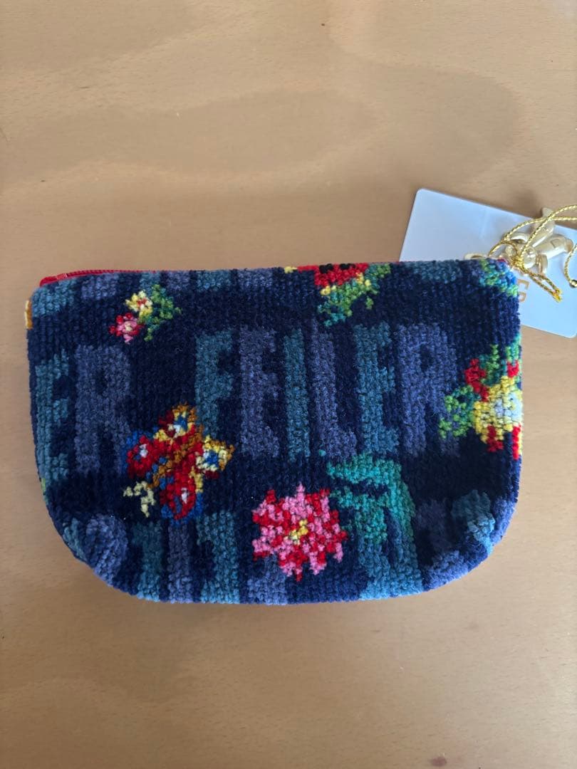 フェイラー パスザバトン ハイジ 舟型ポーチ - メルカリ