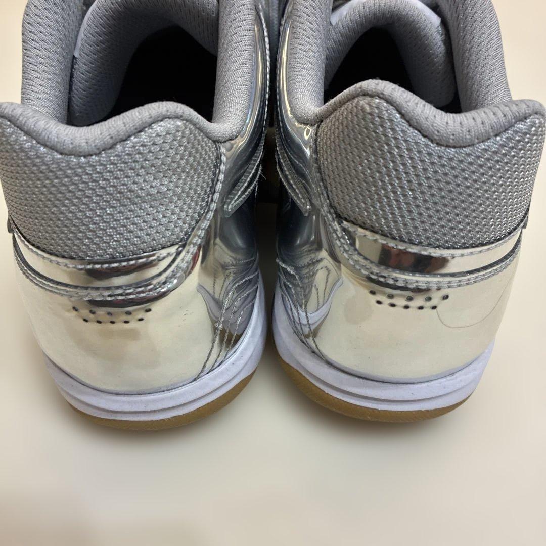 NIKE GATO メタリックシルバー - メルカリ