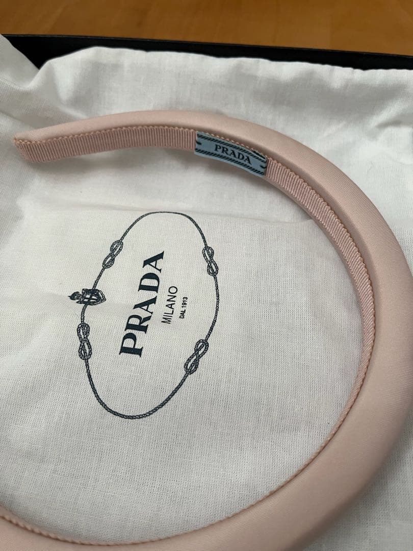PRADA Re-Nylon ヘッドバンド ピンク カチューシャ