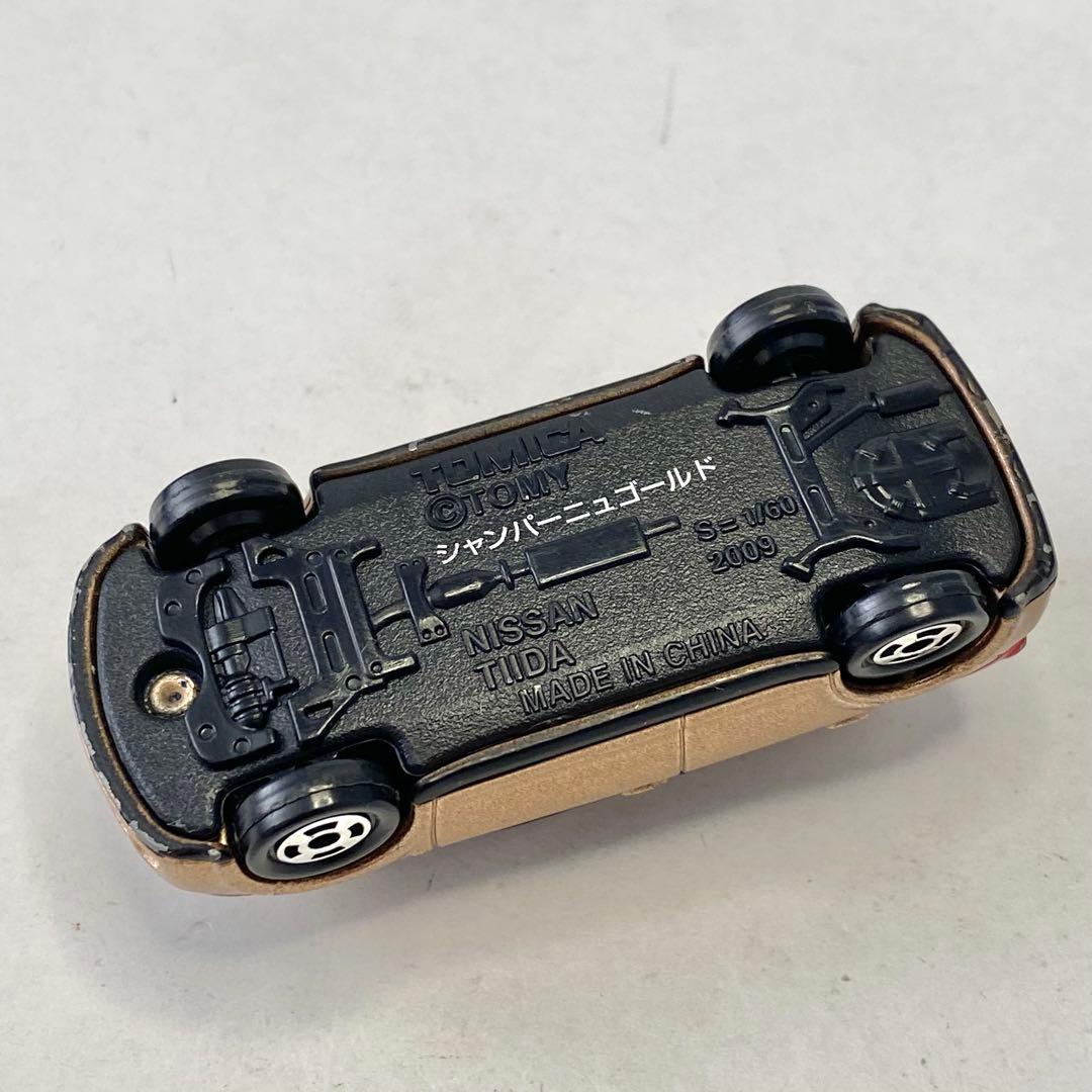 非売品 トミカ 日産 ティーダ シャンパーニューゴールド カラー