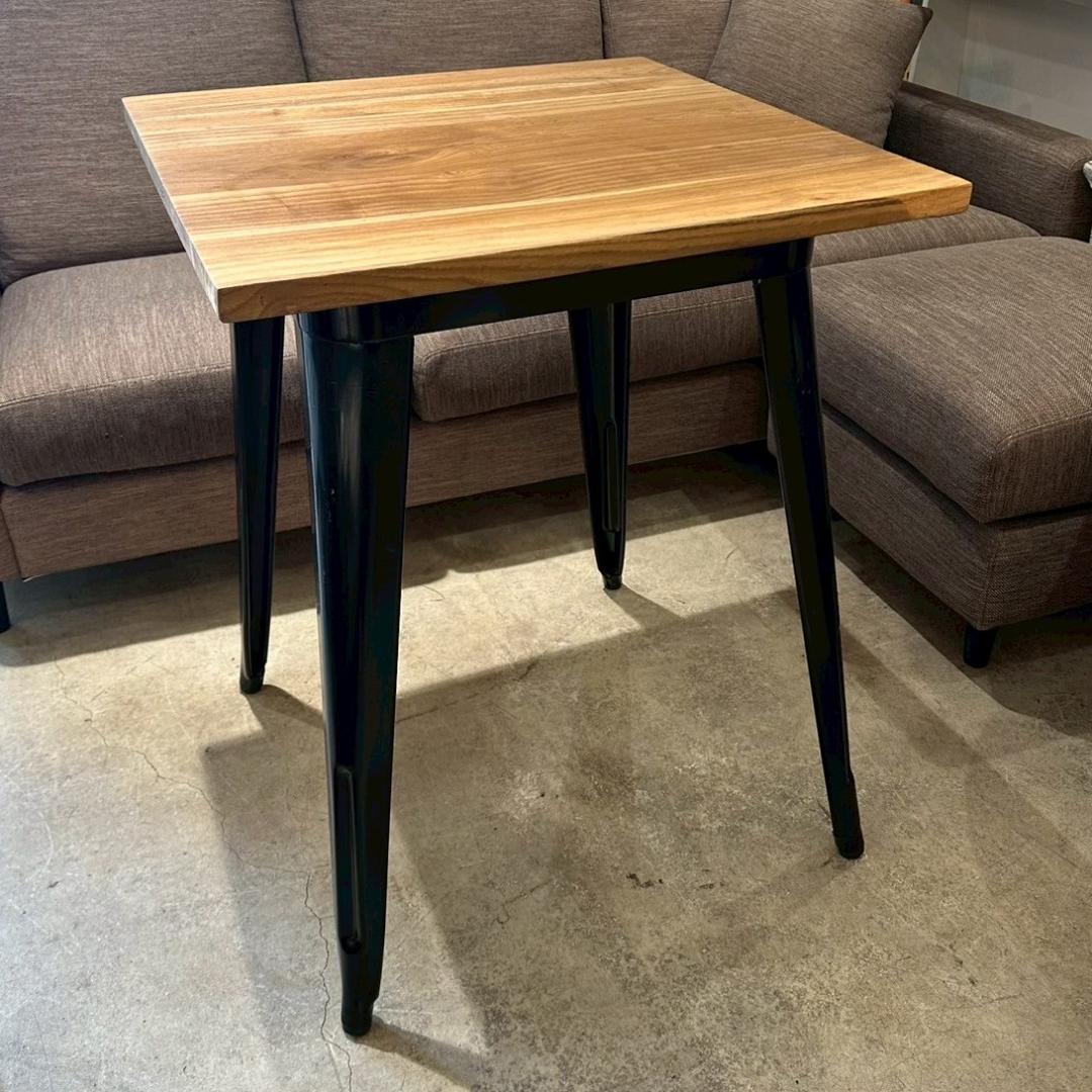 iΦ NOCE ダイニングテーブル テーブル TC-60M ブラック ナチュラル 新登場】脚のデザインがシンボリックなダイニングテーブル | NOCE