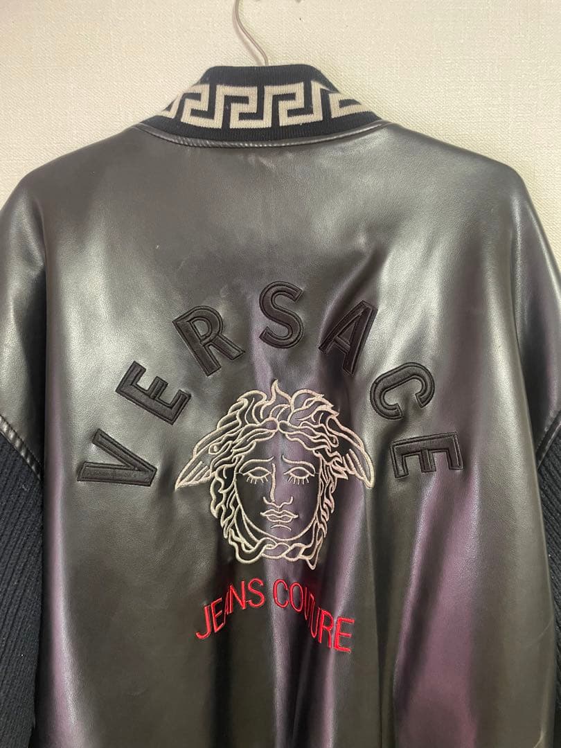 VERSACE CLASSIC V2 ヴェルサーチ 刺繍 スタジャン